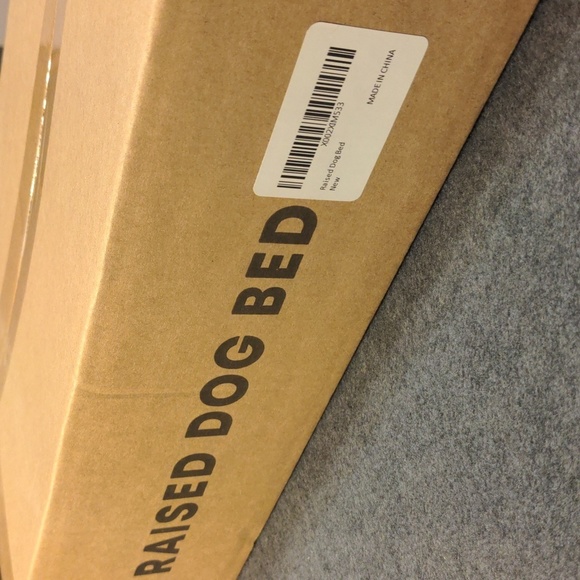 Raised Dog Bed Red 32x50 NEW - Picture 4 of 5
